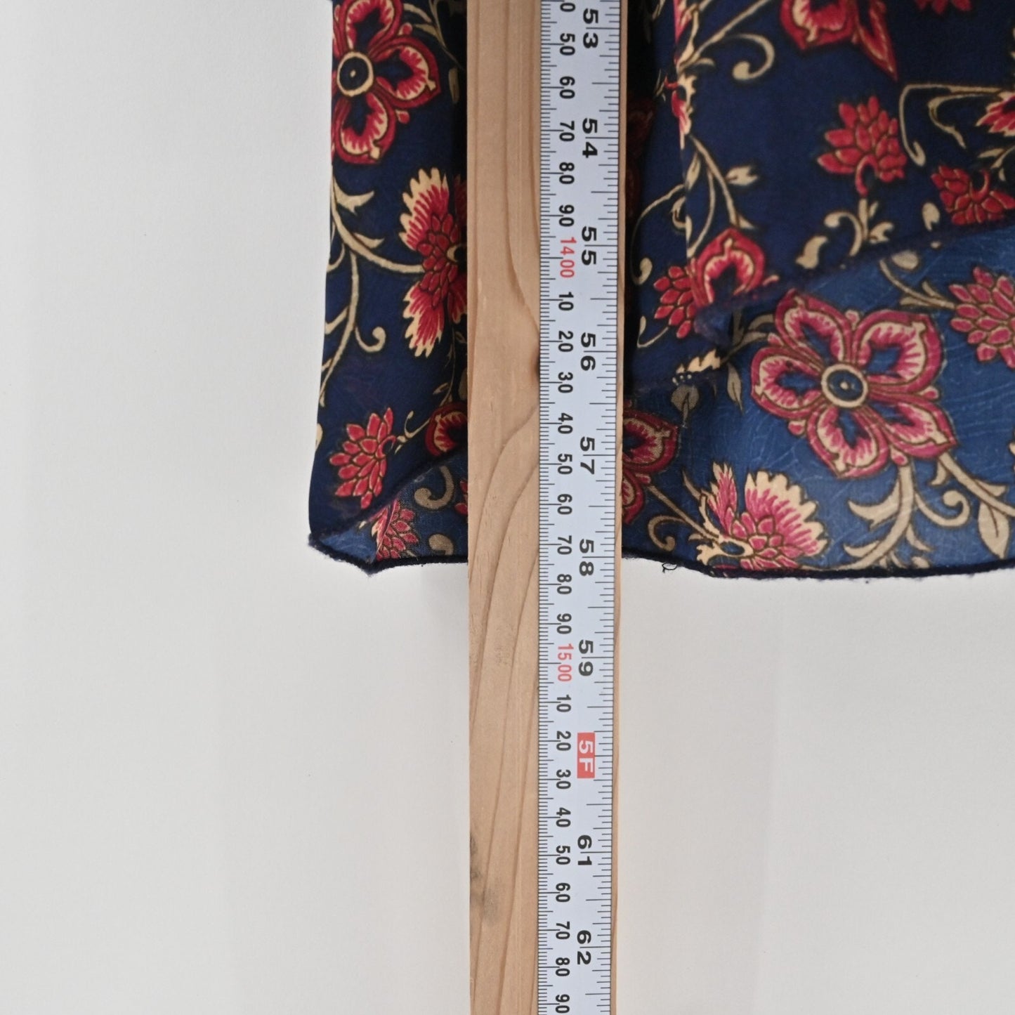 BOEMO Dress Size LP Navy Red Long Sleeve VNeck Tie Waist Floral Print Boho Maxi