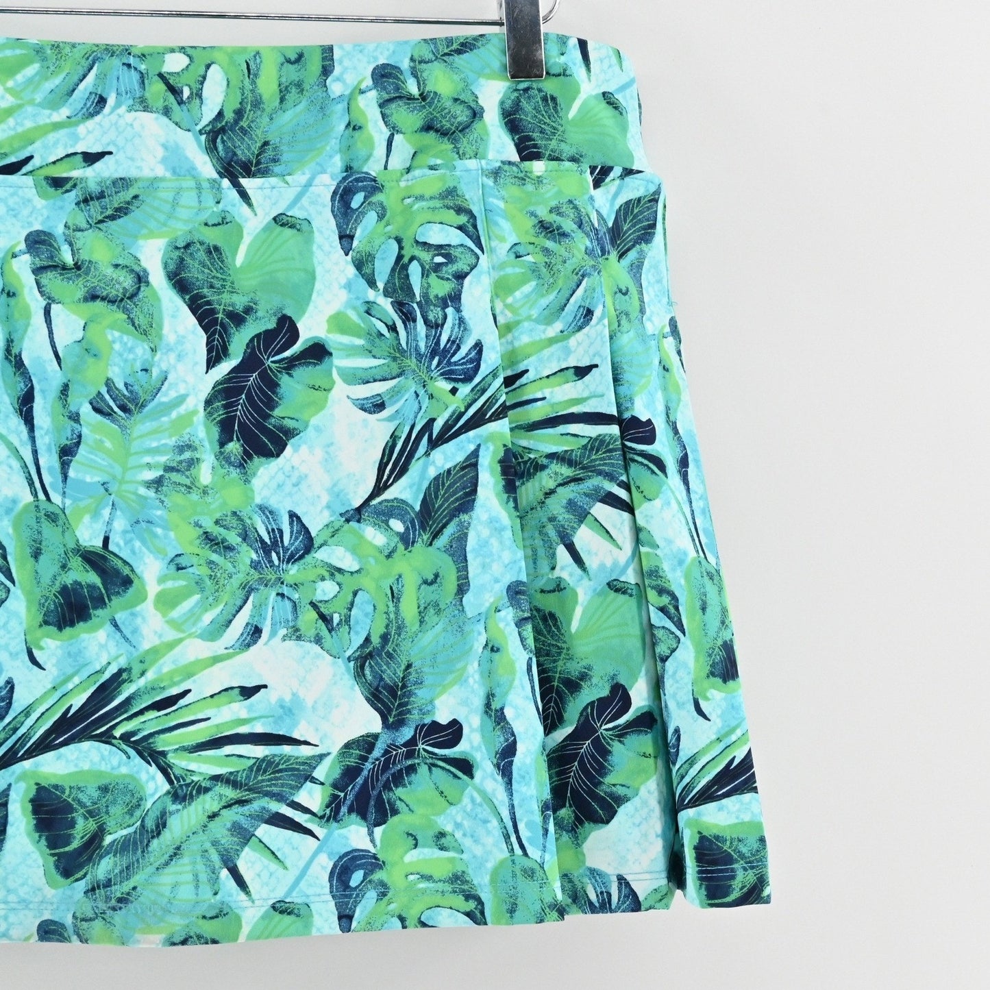 Tommy Bahama Golf Skort Size XL Green Leaf Print Tennis Pickle Ball Tropical
