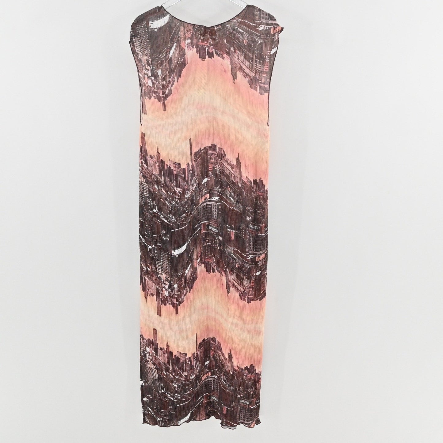 Urban Outfitters Lowkey Sleeveless Midi Dress Sz XL Crinkle Stretch City Skyline