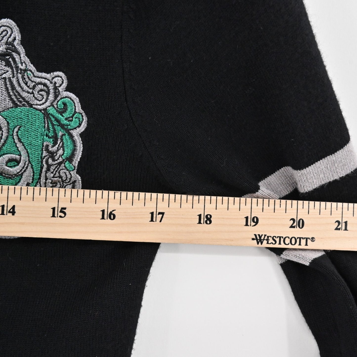 HARRY POTTER Womens Slytherin Cardigan Sz XS Button Front Knit Sweater Hogwarts