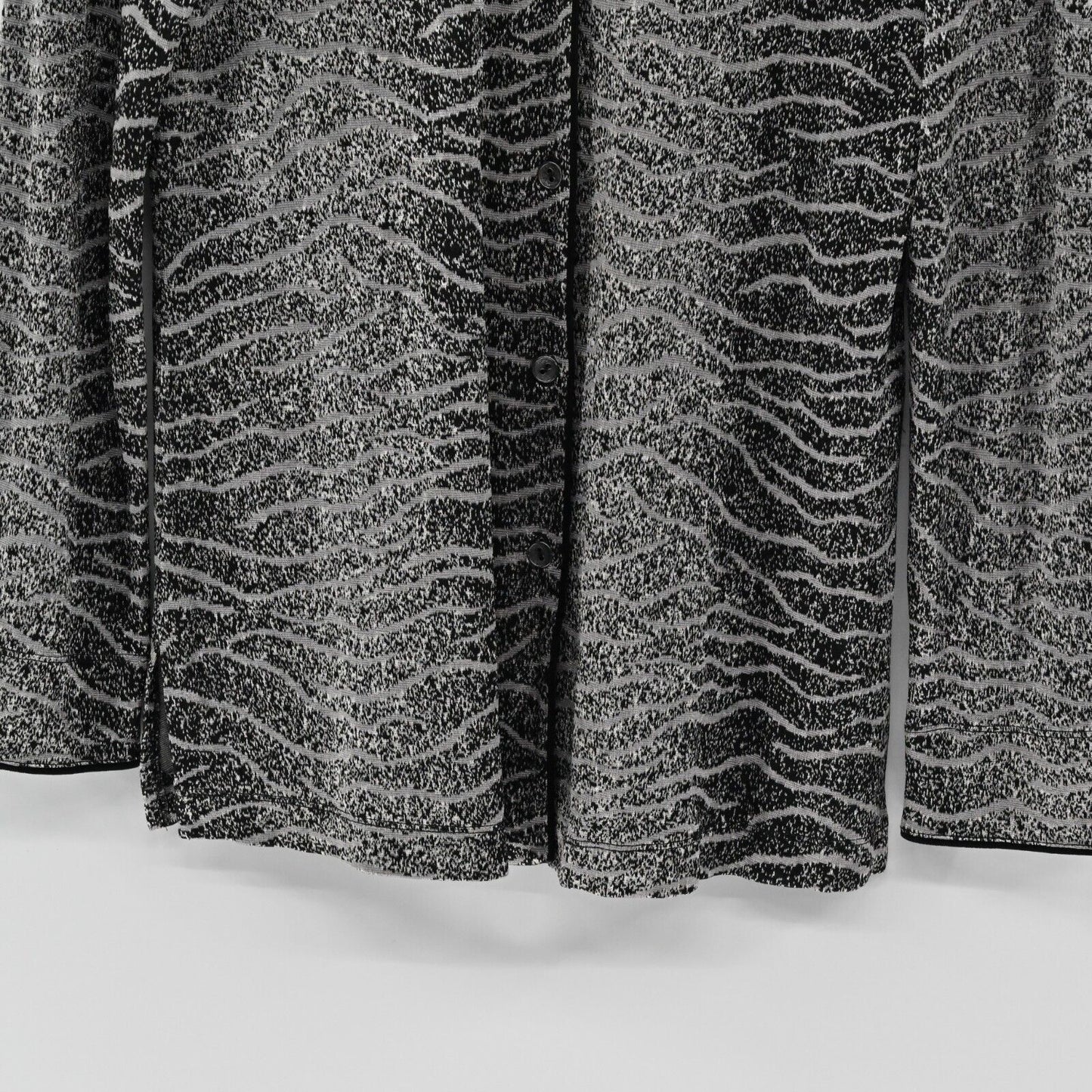 CHICOS Sweater Womens Size M Slinky Knit Long Sleeve Zebra Print Cardigan Jacket