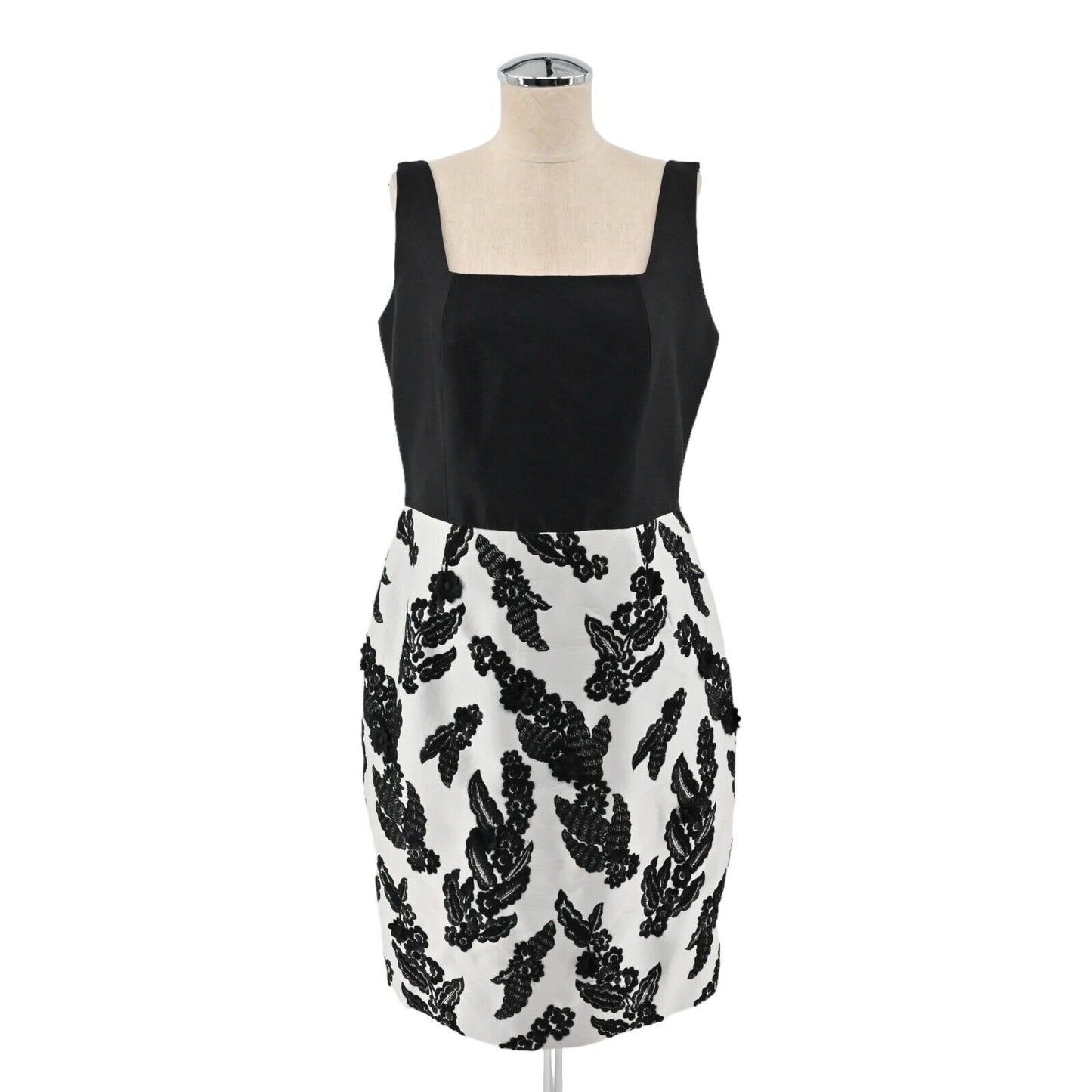SHANNON MCLEAN Dress Womens Size 10 Black White Floral Embroidered Mini Sheath