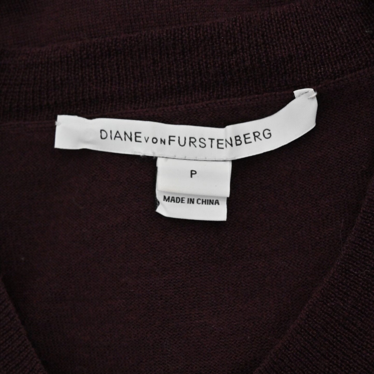 DIANE VON FURSTENBERG Womens Skirt Set Size 0 Cardigan Burgundy Sequin Sweater