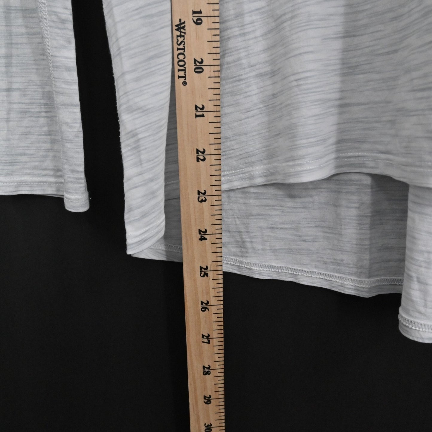 LULULEMON Womens Back Into It Top Size 4 Space Dye Alpine White Ice Gray Logo