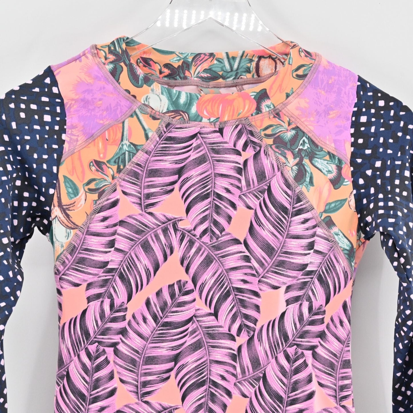 MAAJI Swim Top Womens Size M Rashguard Rum Punch Long Sleeve Multicolor Print