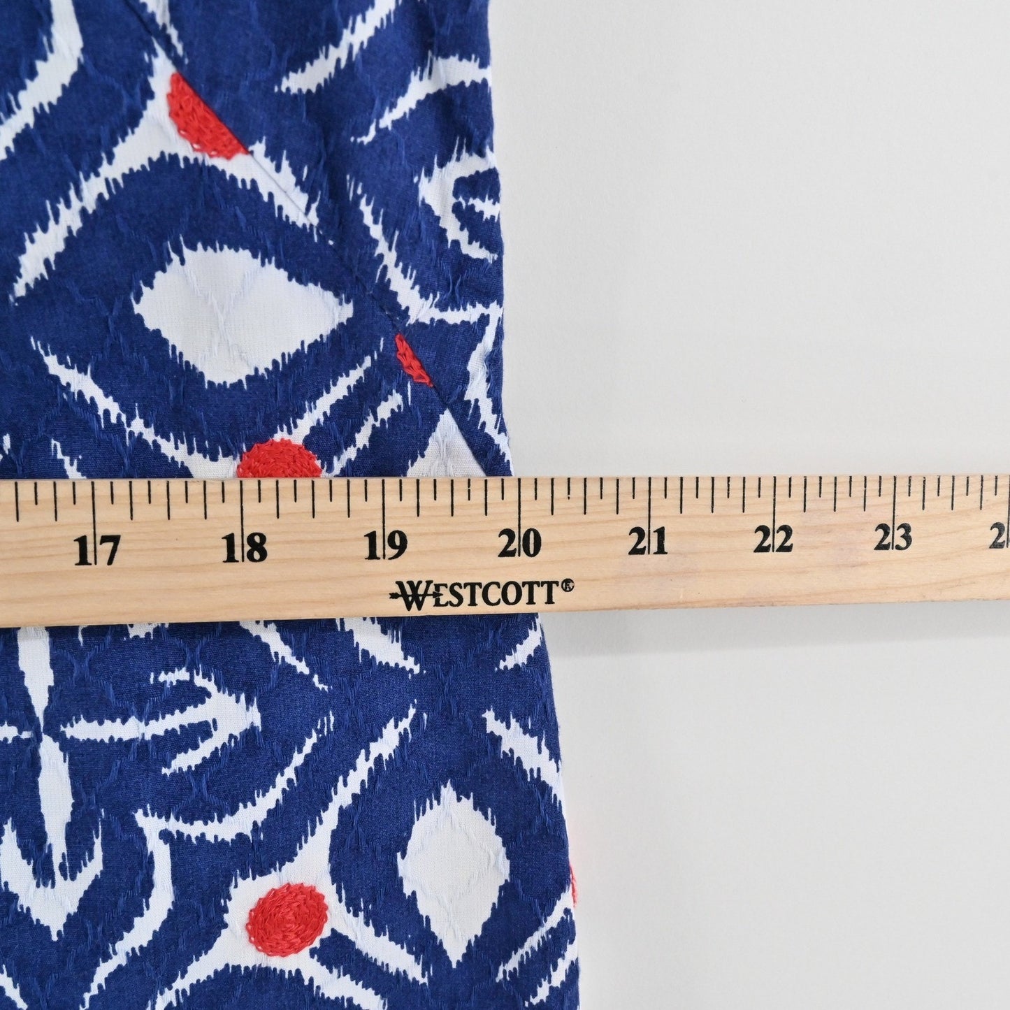 Vineyard Vines Whale Tail Tile Dress Size 14 Sleeveless Blue Red Floral Ikat