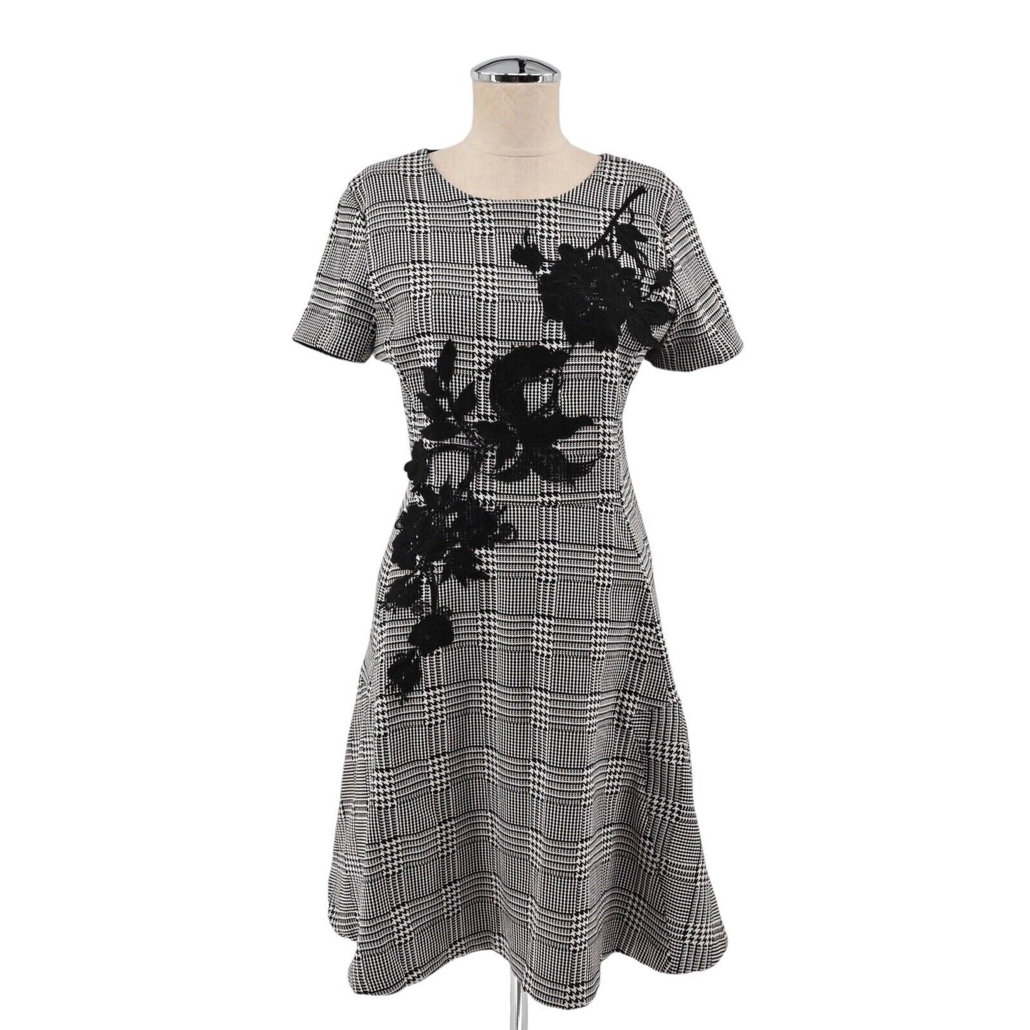 BETSEY JOHNSON Dress Womens Sz 6 Houndstooth Print Floral Embroidered Fit Flare