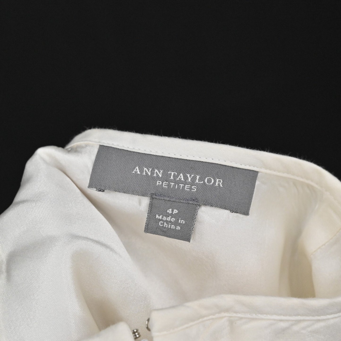 Vtg ANN TAYLOR Embroidered Skirt Size 4P Petites Ivory Green Flower Tiered ALine