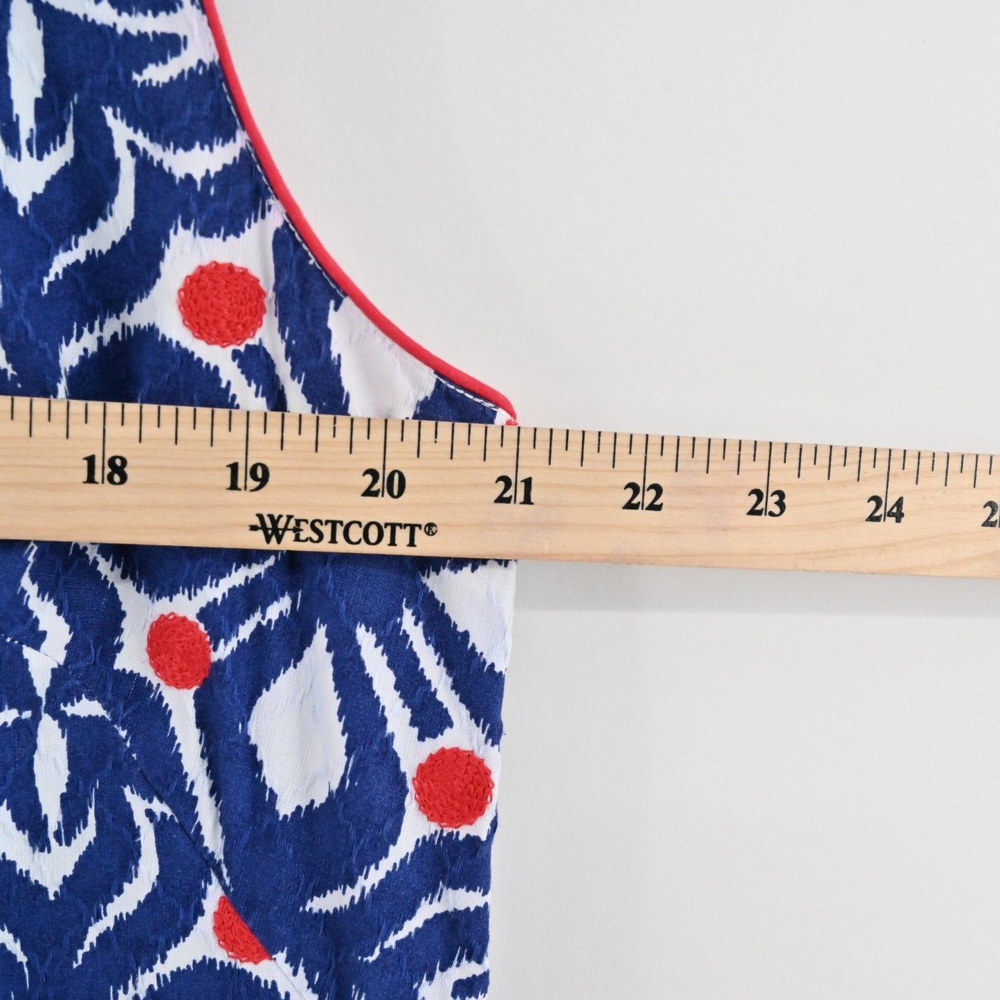 Vineyard Vines Whale Tail Tile Dress Size 14 Sleeveless Blue Red Floral Ikat