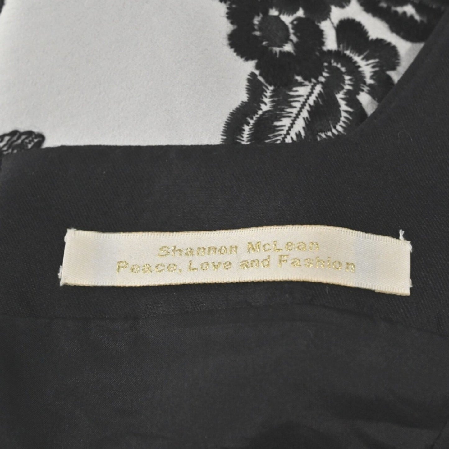 SHANNON MCLEAN Dress Womens Size L Black White Floral Embroidered Mini Sheath