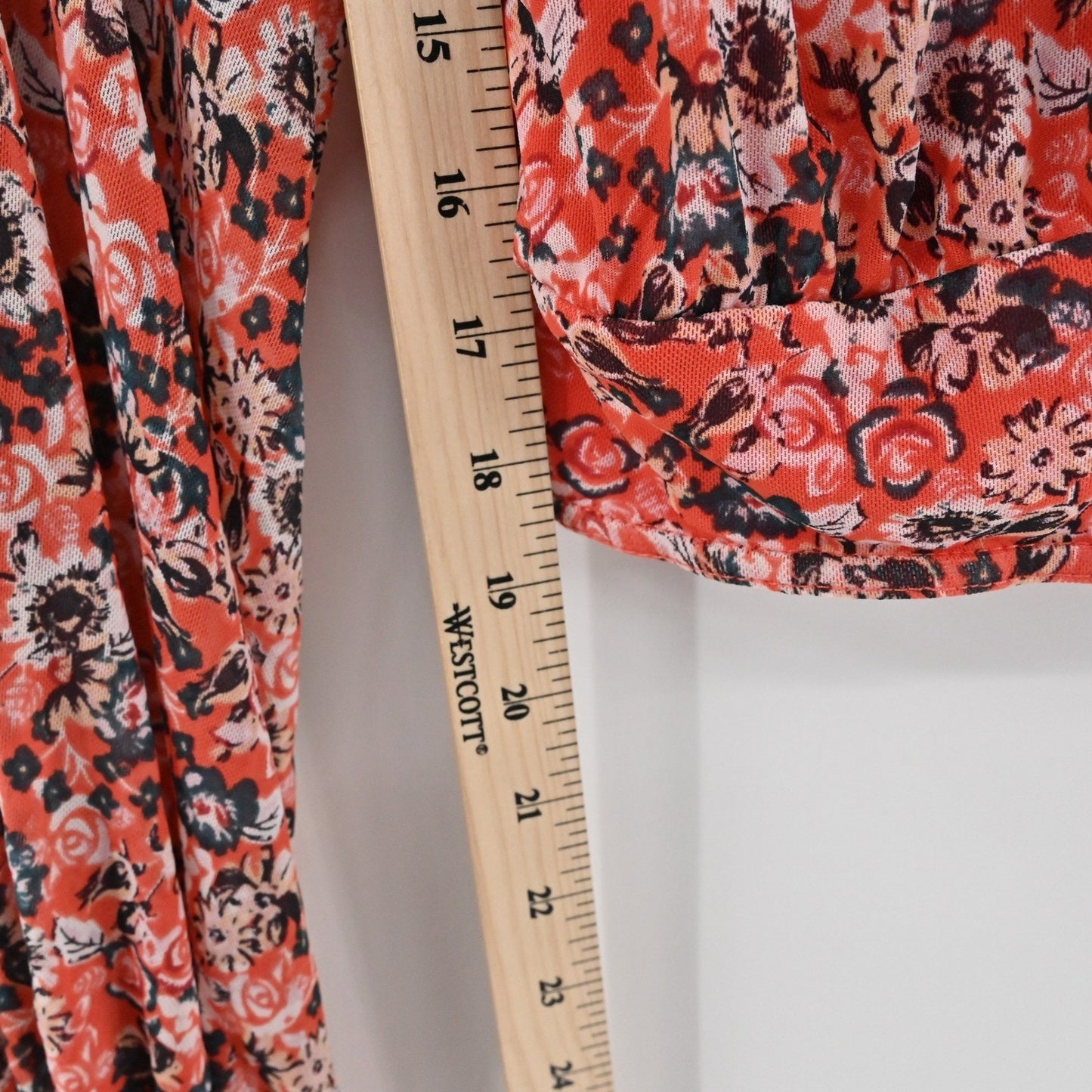 Free People Womens All Dolled Up Top Size S Poppy Combo Floral Mock Neck Crop