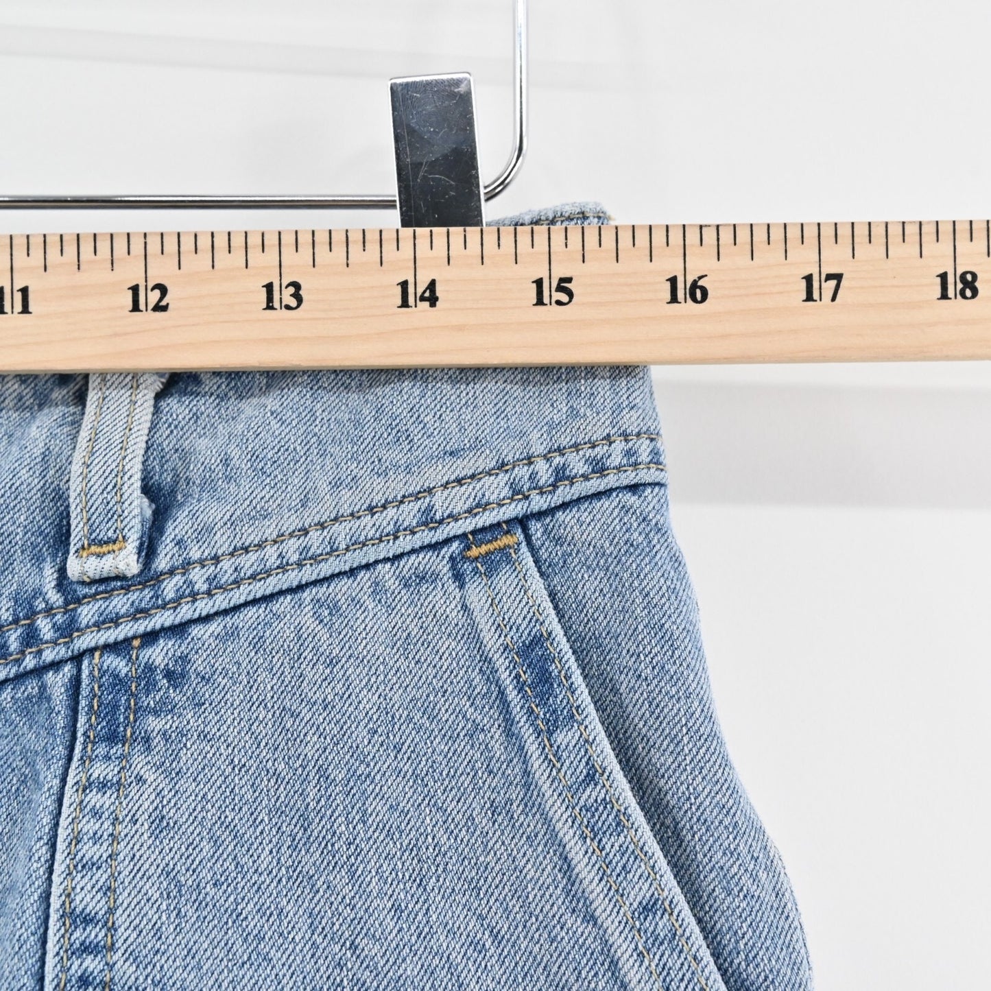 ABERCROMBIE FITCH Womens Retro Mom Jeans Size 6 Blue Denim High Rise Raw Hem