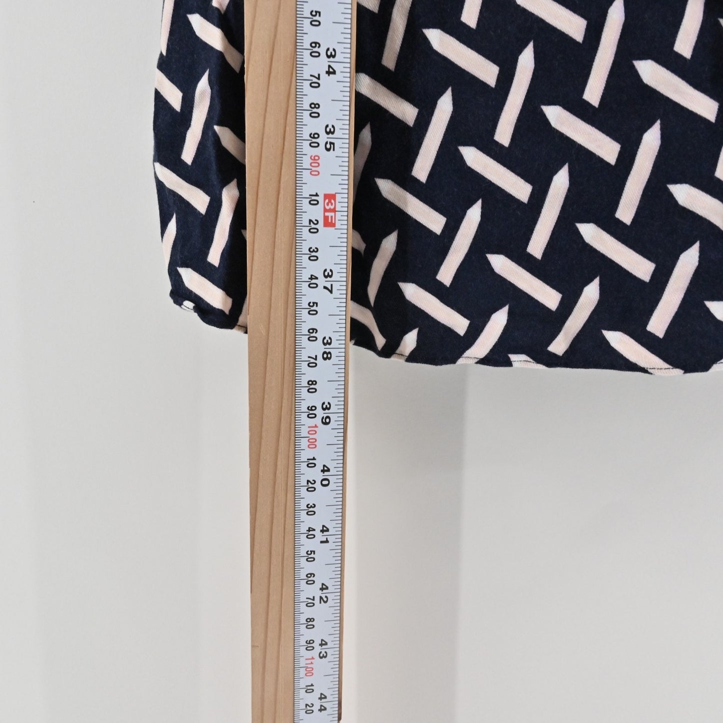 TED BAKER Womens Pencil Print Shift Dress Sz 4 Pink Blue Sleeveless Art Teacher