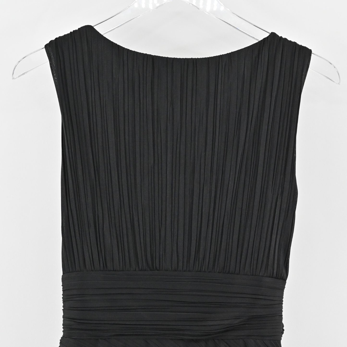HALSTON HERITAGE Dress Size 4 Black Sleeveless VNeck Shirred Ruched Pleated LBD