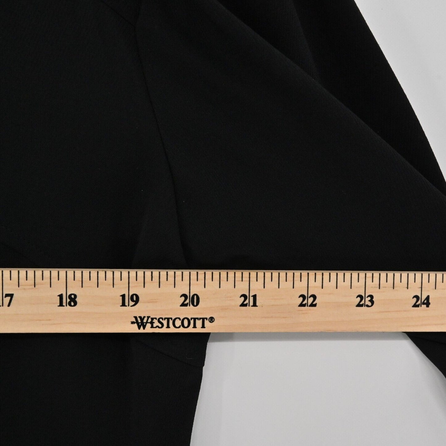 BROOKS BROTHERS Top Womens Size 4 Long Sleeve Classic Solid Black Lined Blouse