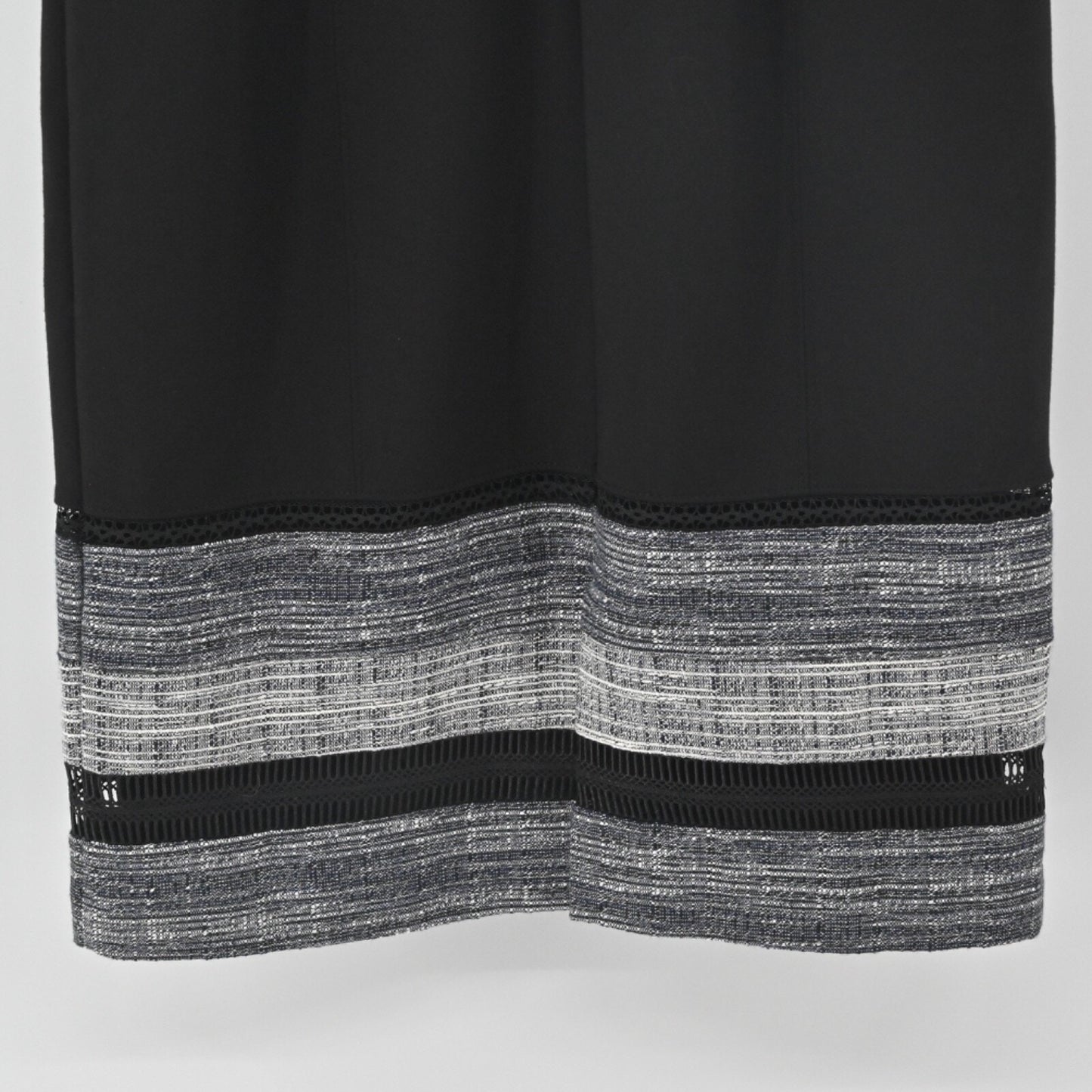 WHBM Sheath Dress Size 2 Black Sleeveless Tweed Trim Stripe Minimalist Elegant