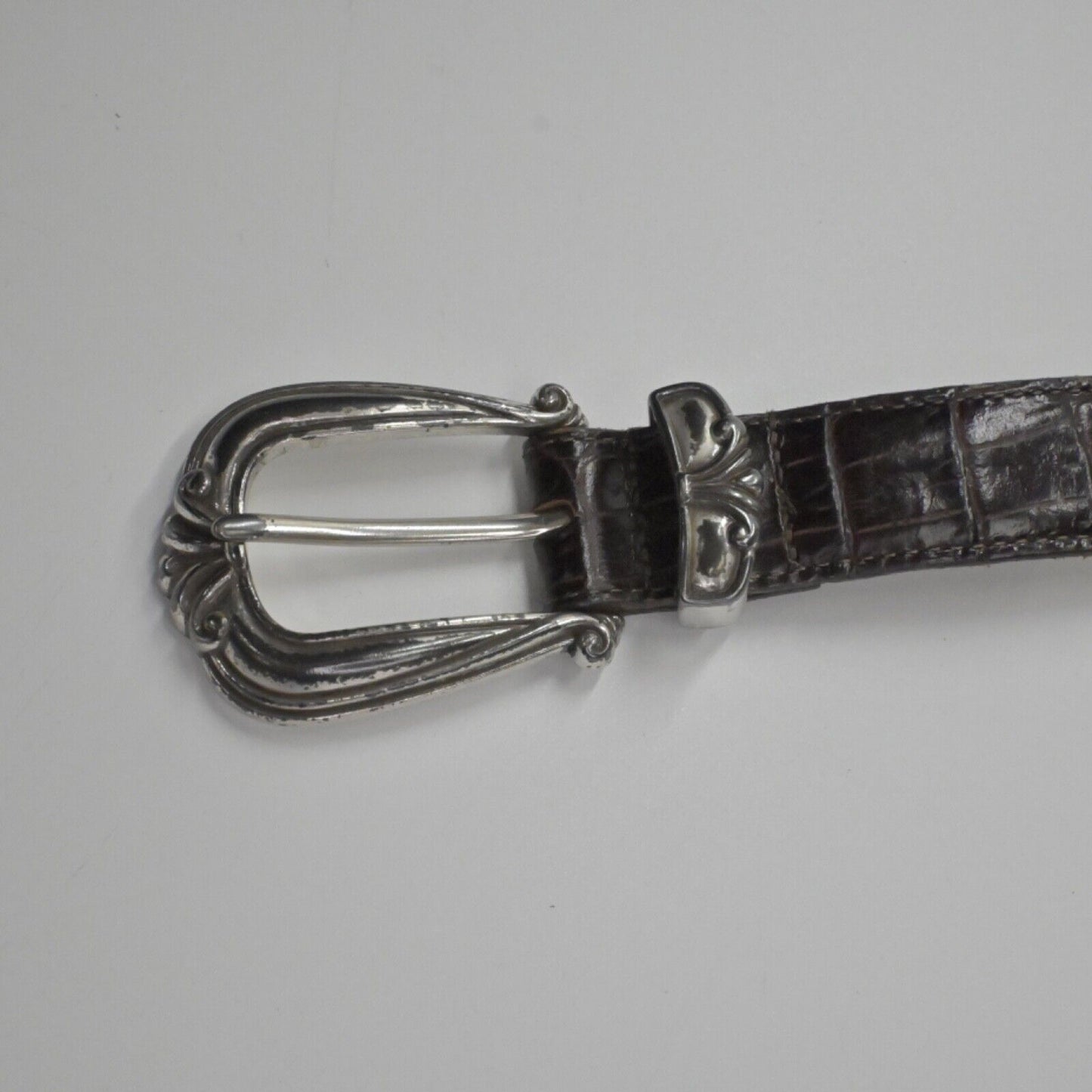 Vtg BRIGHTON Belt Womens Size S/28 Brown Croc Embossed Leather Silver Buckle USA