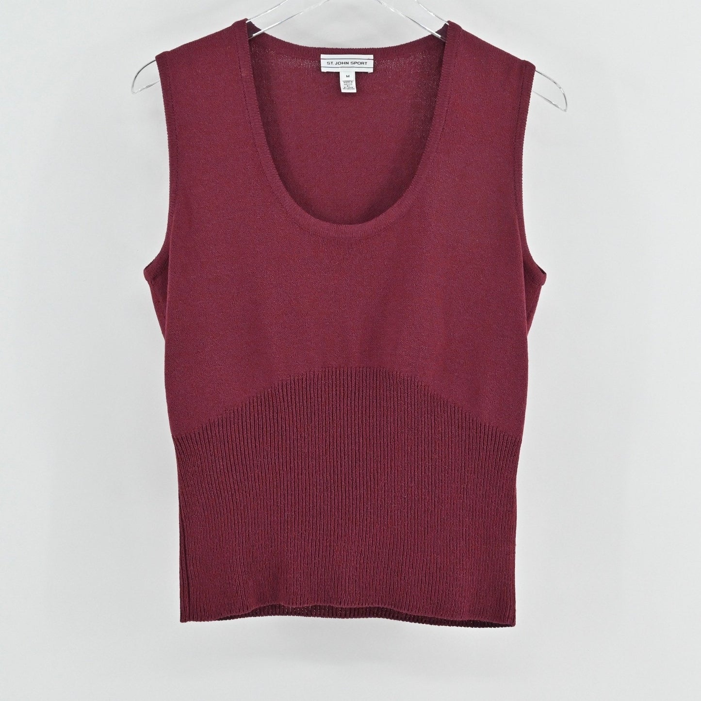 Vtg St John Womens Wool Knit Top Size M Burgundy Quiet Luxury Refined Dog Show