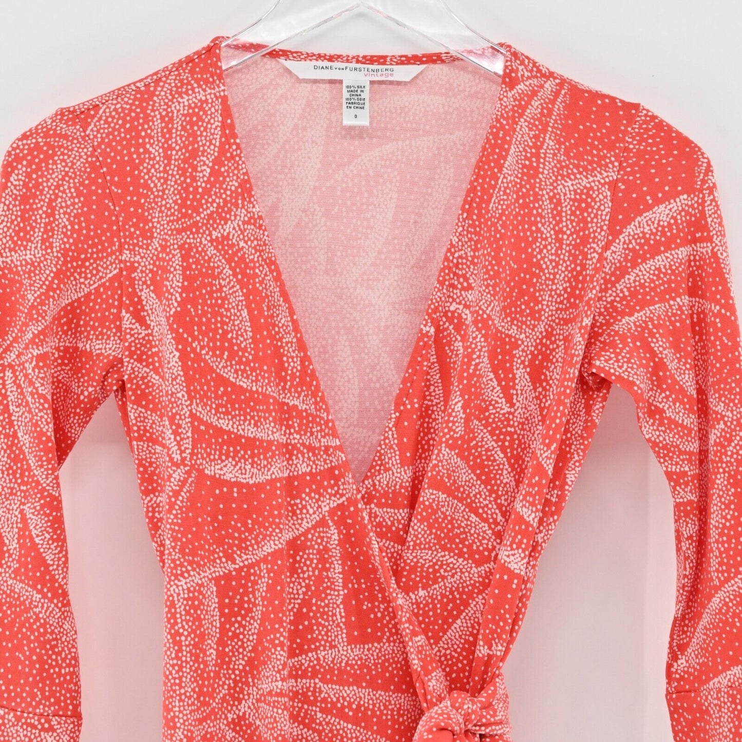 DIANE VON FURSTENBERG Dress Sz 0 Silk Vintage Printed Wrap Lightweight Mini DVF