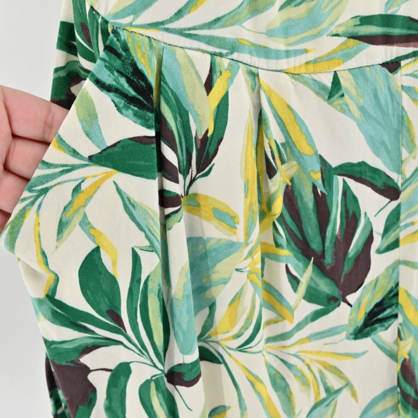 TORRID Romper Womens Size L Tropical Print Spaghetti Strap V Neck Ruffle Challis