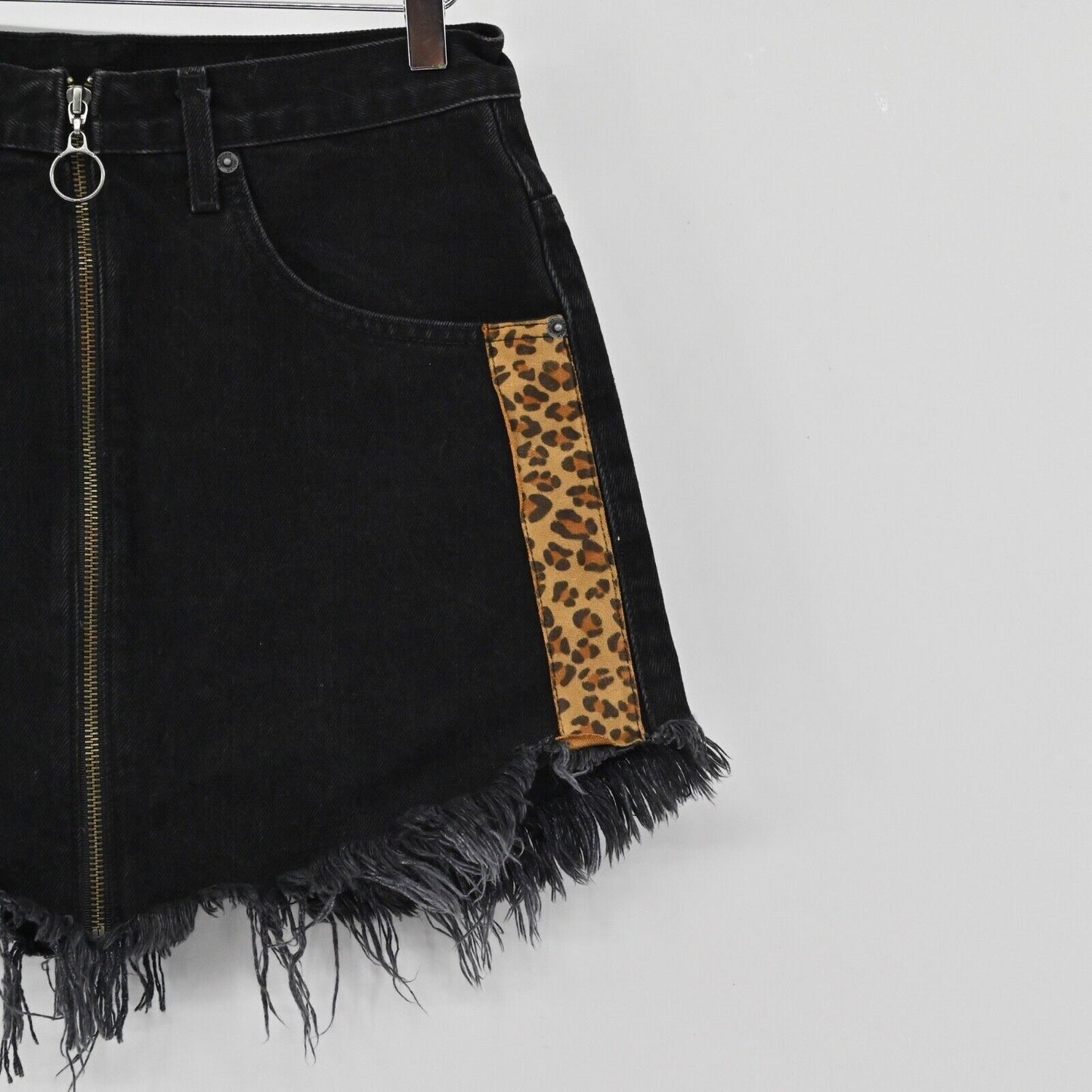 CARMAR Skirt Womens Size 29 Black Leopard Print Distressed Denim Beatrice Mini