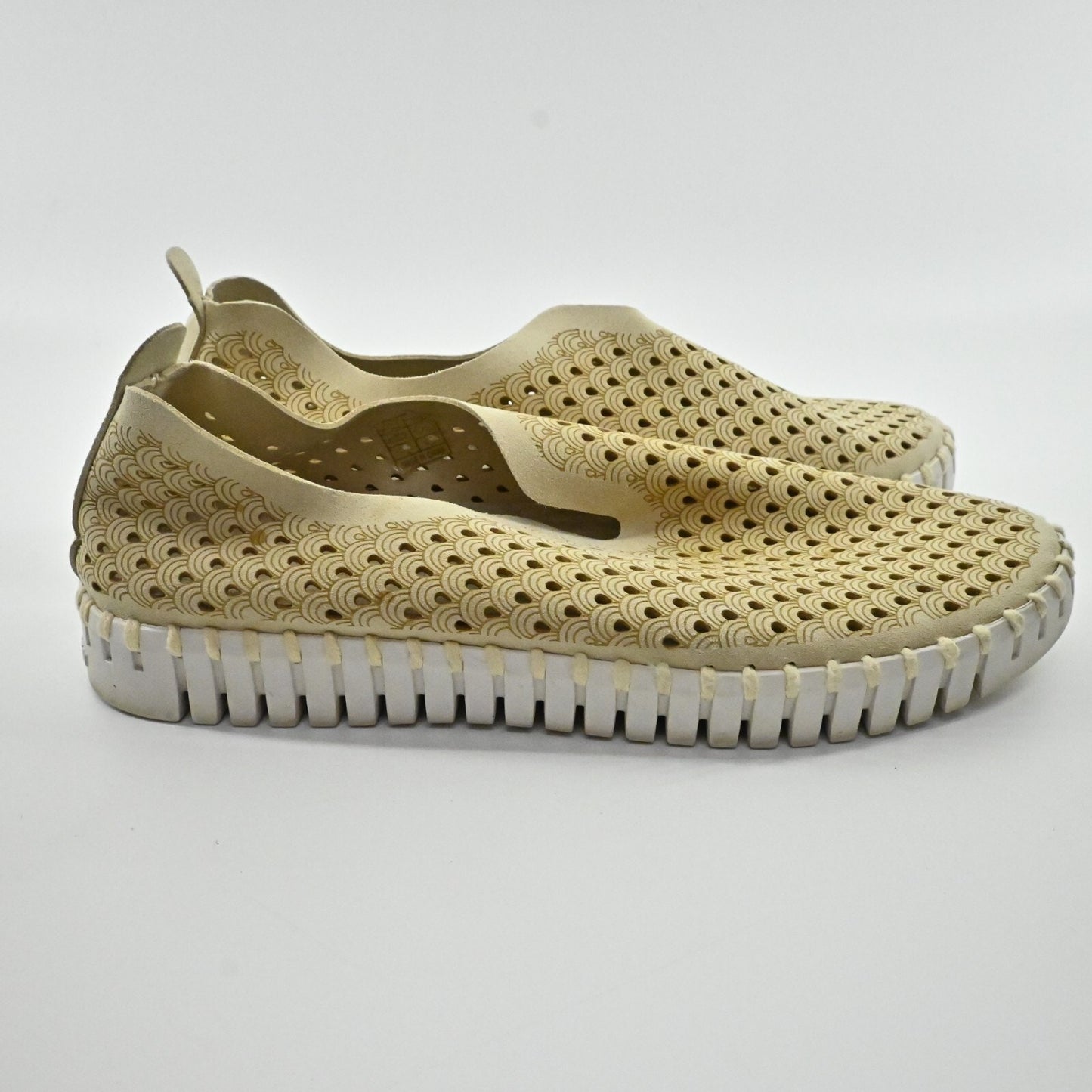 ILSE JACOBSEN Sneaker Womens Size 38 Tulip Platform Beige Low Top Slip On Shoe