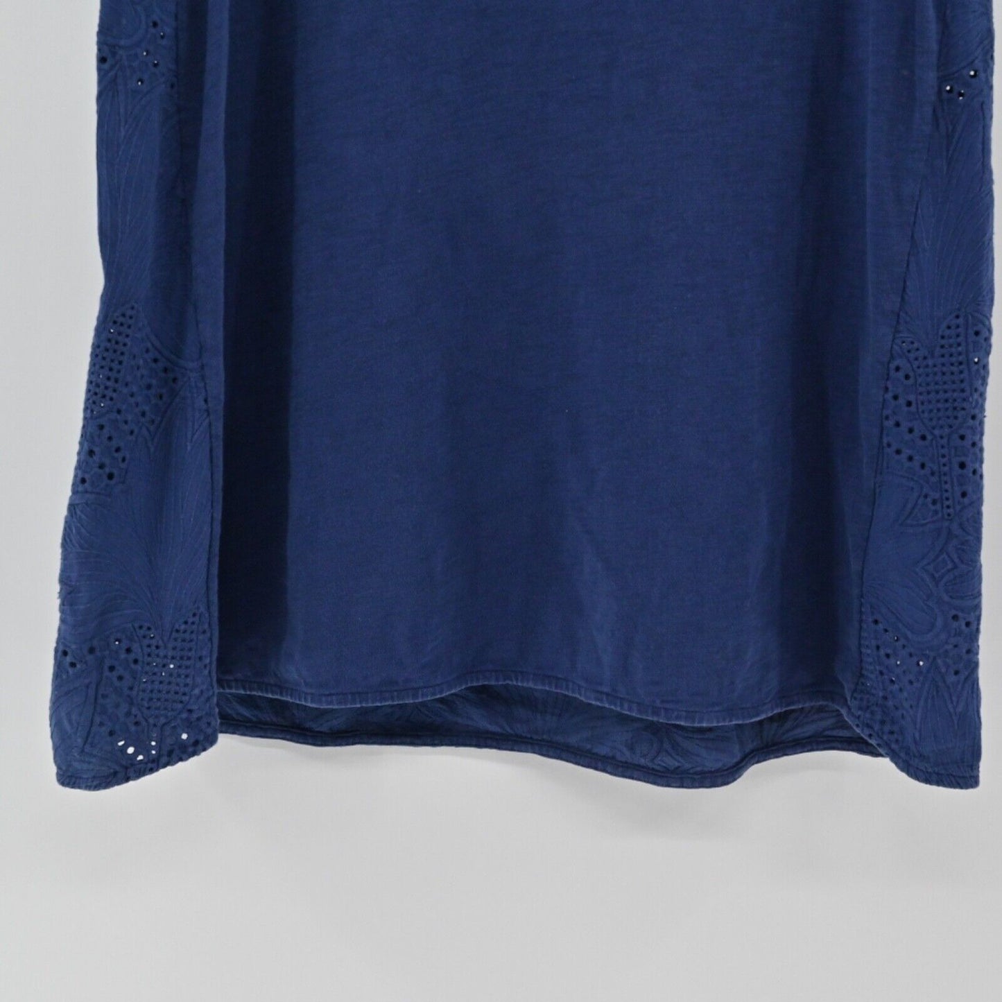 VINEYARD VINES Top Womens Sz S Blue Floral Embroidered Eyelet Cotton Preppy
