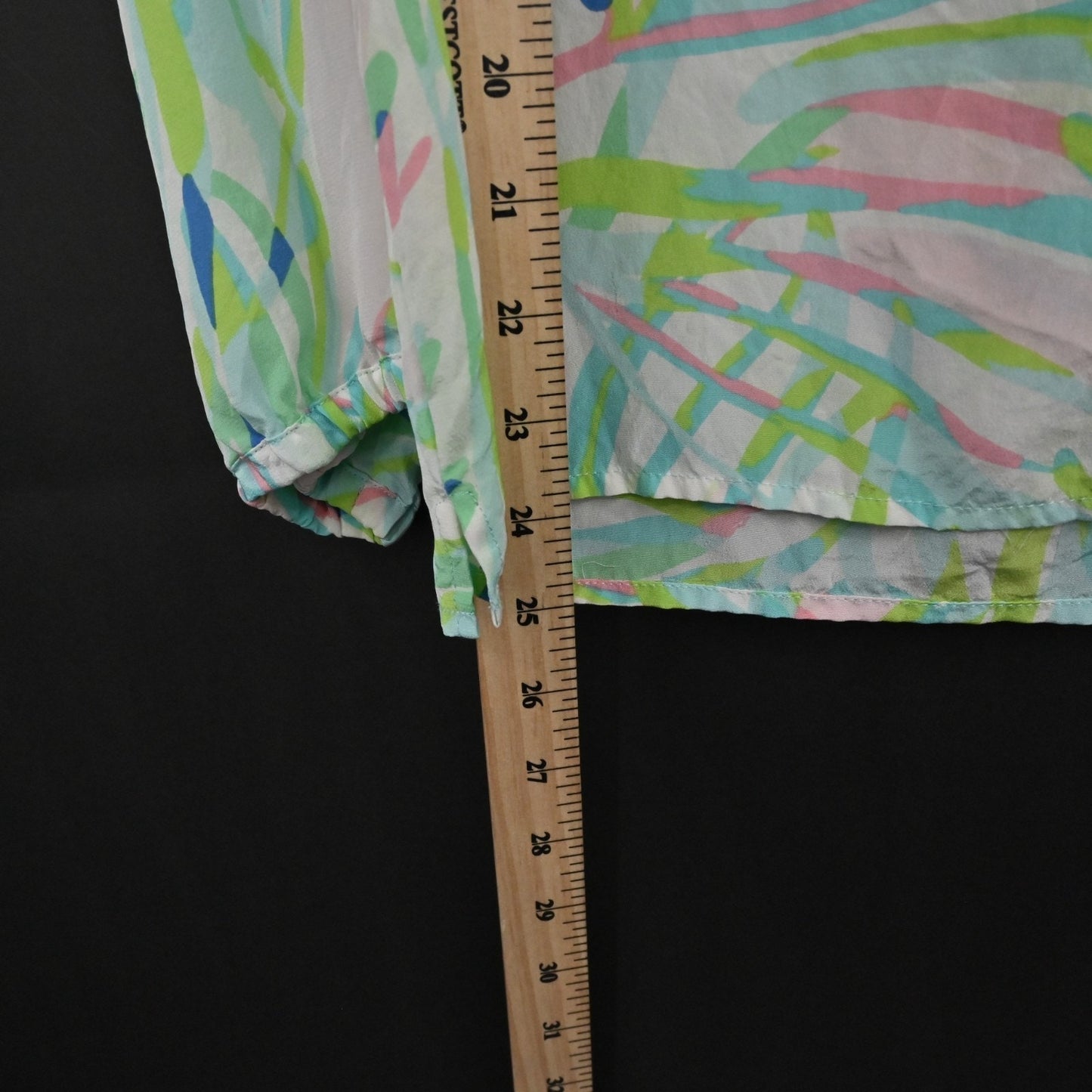Lilly Pulitzer Womens Silk Elsa Top Size XS Blouse Skye Blue Salute Print Preppy
