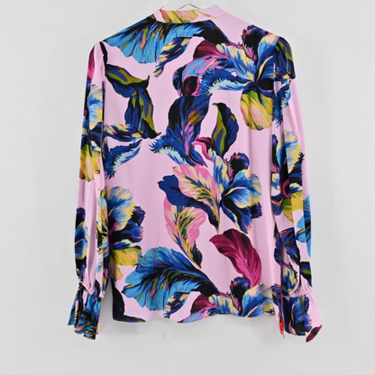 Lynn's Closet Boutique Elie Tahari silk blend top with pink floral Daphnes Garden print and long ruffled sleeves
