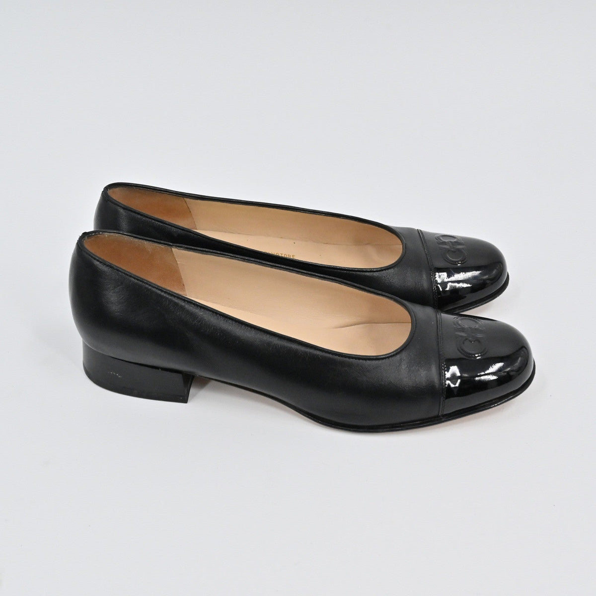 Lynn's Closet Boutique Salvatore Ferragamo black leather pumps with patent cap toe and low block heel