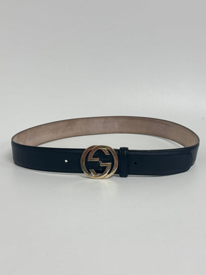 Lynn's Closet Boutique black calfskin leather Gucci belt with a gold-toned distressed Interlocking G buckle.