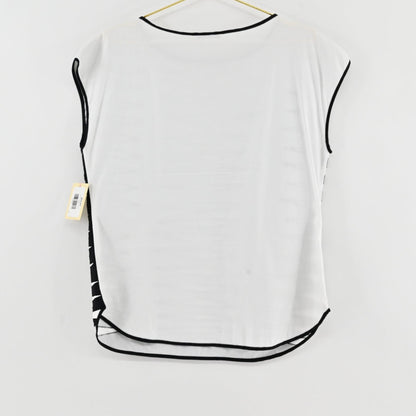 Lynn's Closet Boutique Josie Natori white cap sleeve top with black piping detail on the back view