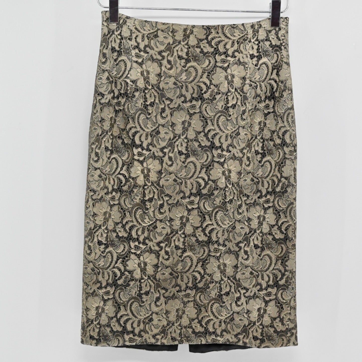 Lynn's Closet Boutique LES COPAINS pencil skirt in a beige and black floral lace pattern with a tailored fit.
