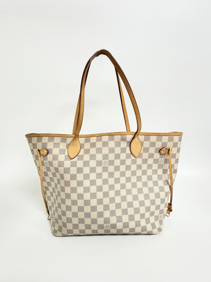 Lynn's Closet Boutique Louis Vuitton Neverfull MM tote in Damier Azur canvas with honey patina vachetta leather trim.