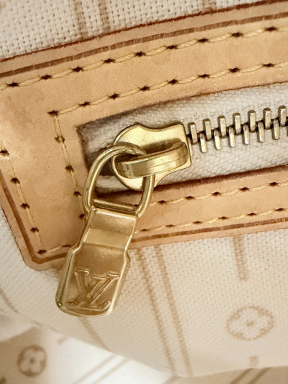 Lynn's Closet Boutique Louis Vuitton Neverfull MM gold-tone zipper pull detail on Damier Azur canvas