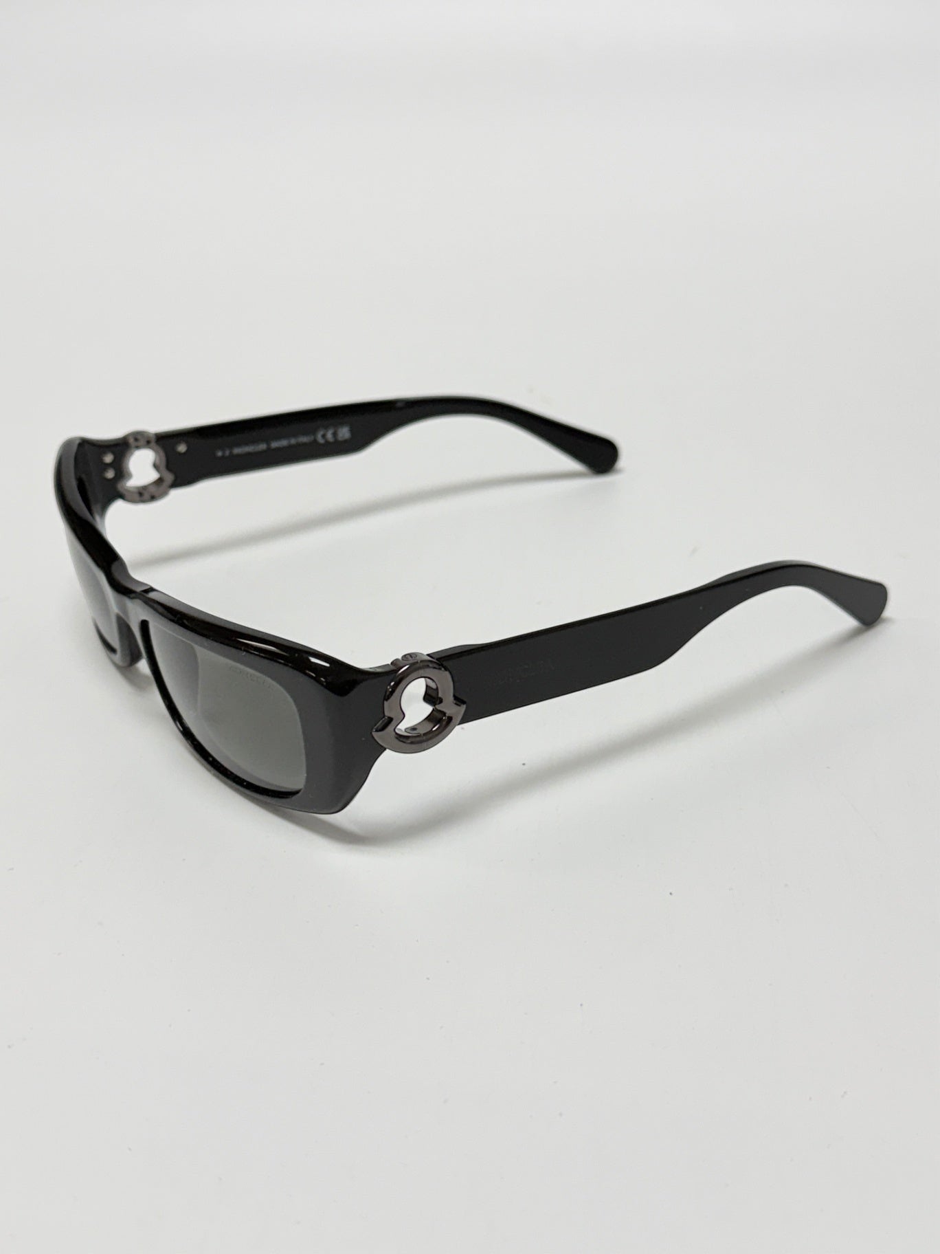 Lynn's Closet Boutique Moncler Minuit black acetate rectangular sunglasses with iconic logo temple hardware
