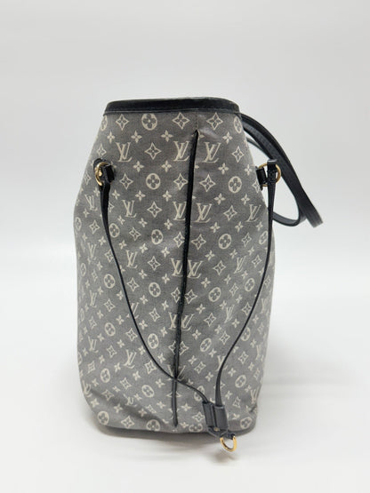 Lynn's Closet Boutique Louis Vuitton Neverfull MM navy blue Monogram Idylle canvas tote bag with leather trim