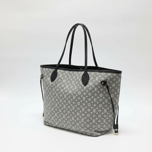 Lynn's Closet Boutique LOUIS VUITTON Neverfull MM navy monogram Idylle canvas shoulder tote bag with leather trim
