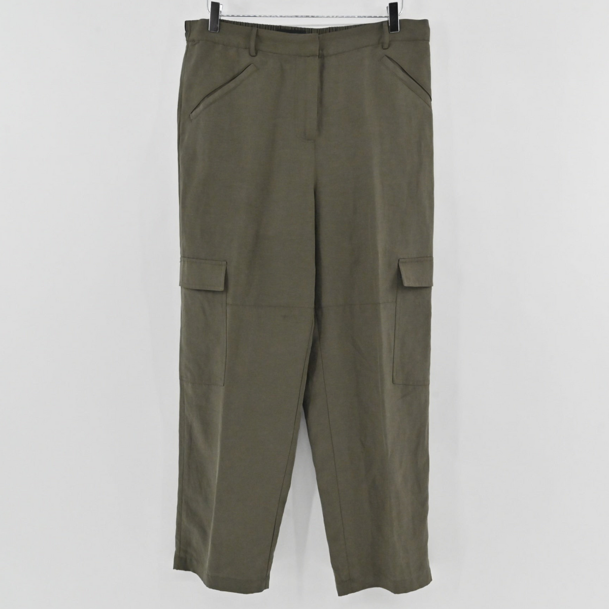 Lynn's Closet Boutique Kobi Halperin Denny olive green cargo pants with side pockets and an elasticized waistband.