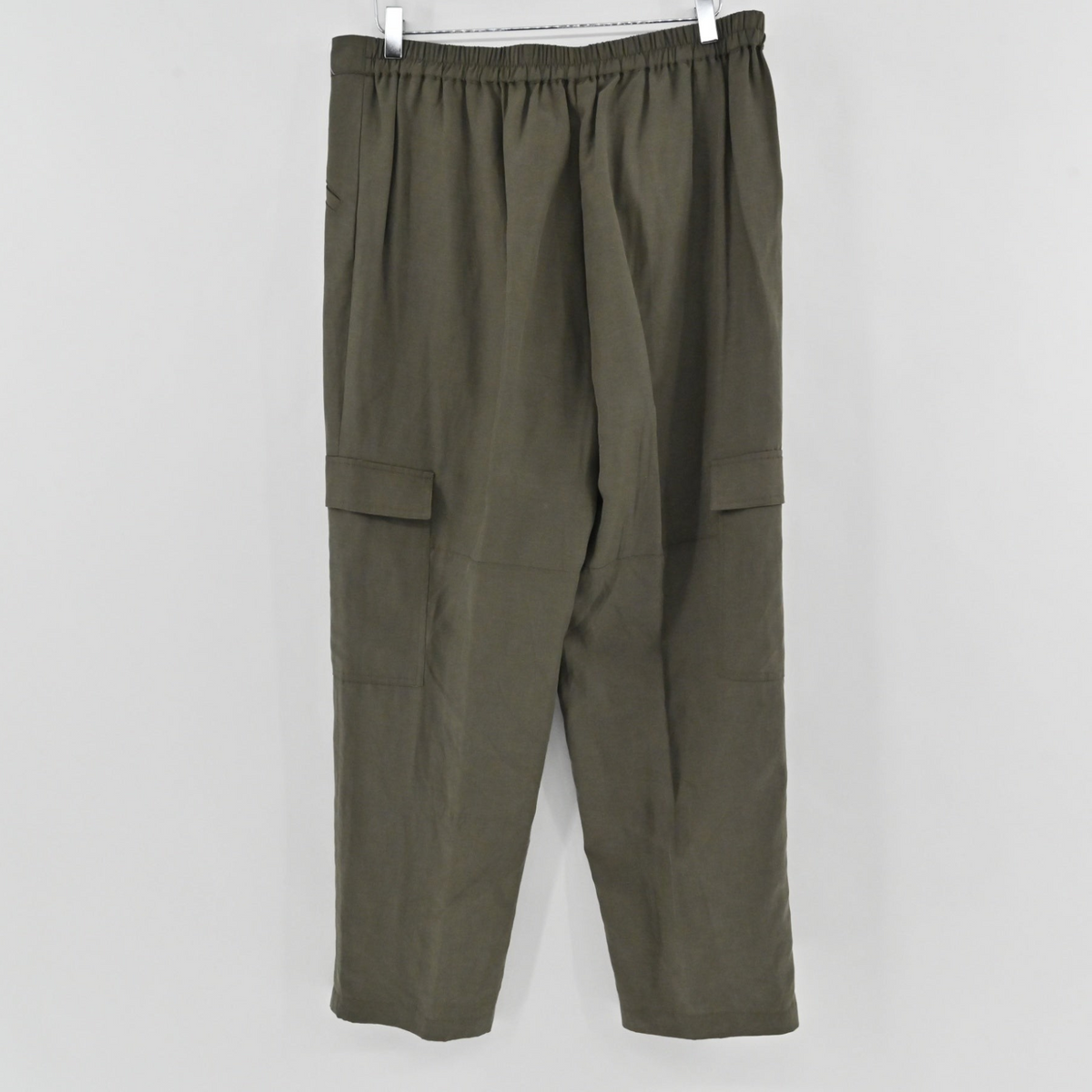 Lynn's Closet Boutique Kobi Halperin Denny olive green cargo pants with an elasticized waistband and side pockets.