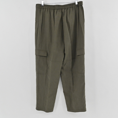 Lynn's Closet Boutique Kobi Halperin Denny olive green cargo pants with an elasticized waistband and side pockets.