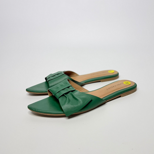 Lynn's Closet Boutique Alvin Valley green pointed-toe flats with a pleated bow detail on a white background.