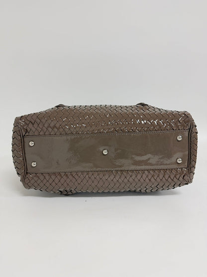 Lynn's Closet Boutique Sondra Roberts brown woven patent leather handbag base with protective metal feet