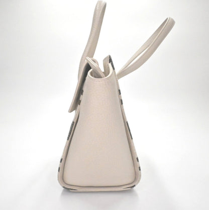 Lynn's Closet Boutique Kate Spade Daniels Drive Abigail tote in neutral pebbled leather with side view profile