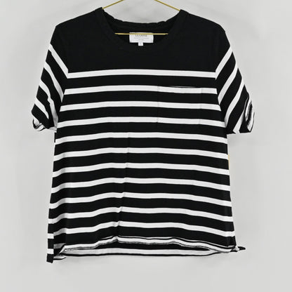 Lynn's Closet Boutique La Ligne black and white striped crew neck t-shirt with a chest pocket, size L.