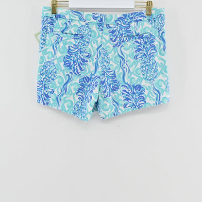Lynn's Closet Boutique Lilly Pulitzer Callahan shorts in blue and white pineapple print with rear welt pockets