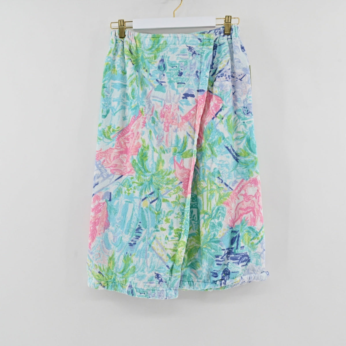 Lynn's Closet Boutique Lilly Pulitzer terry cloth spa towel wrap with a vibrant tropical print and elastic waistband.