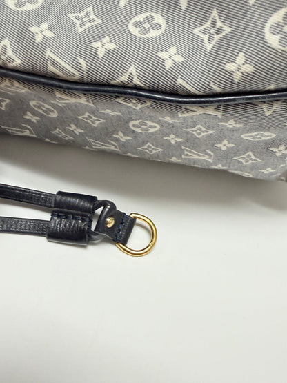 Lynn's Closet Boutique Louis Vuitton Neverfull MM navy Monogram Idylle canvas side detail with leather trim and gold ring
