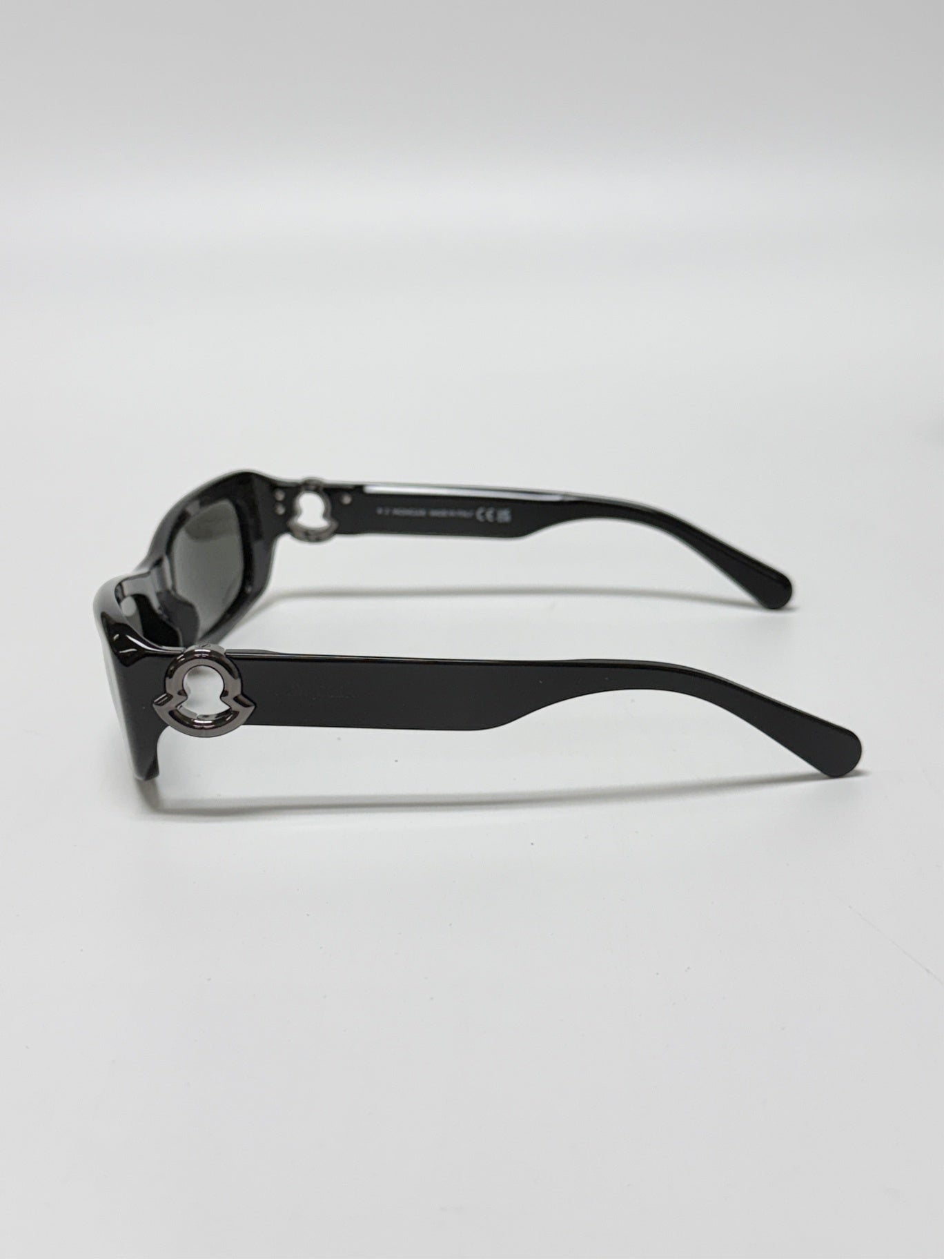 Lynn's Closet Boutique Moncler Minuit black acetate rectangular sunglasses with signature logo temple detail