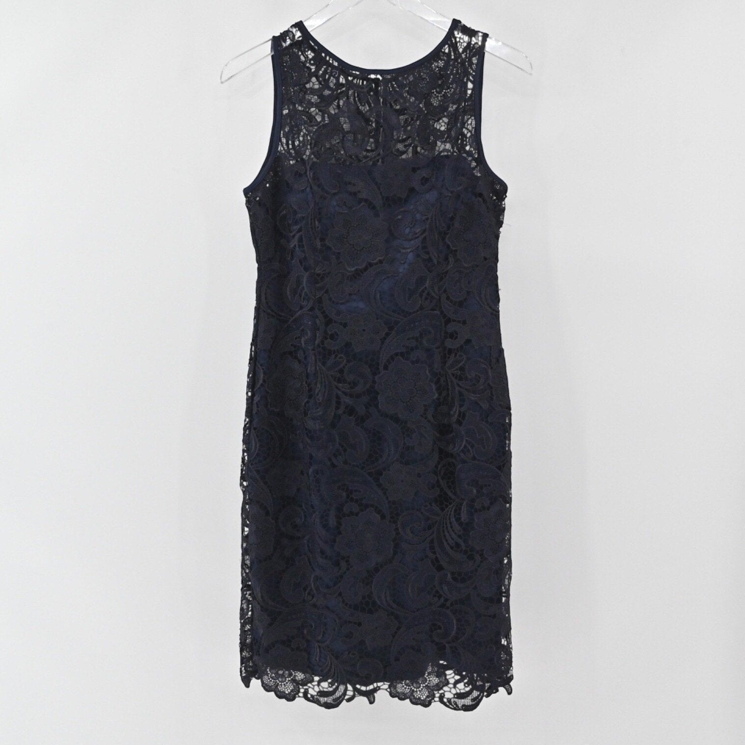 Lynn's Closet Boutique Adrianna Papell navy blue sleeveless lace sheath dress with a scalloped hem